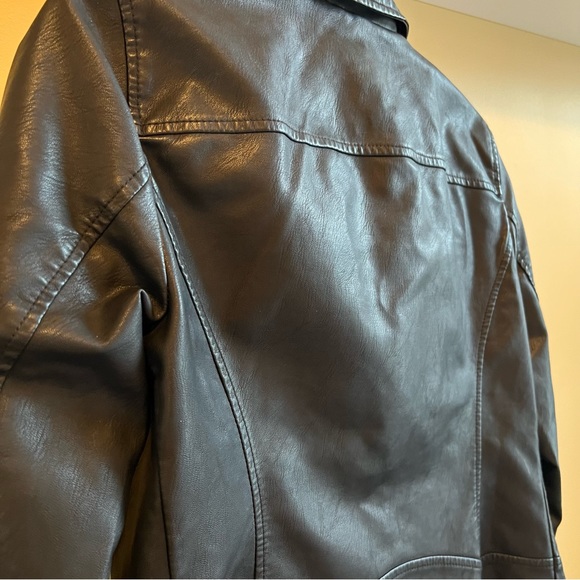 Vegan leather black jacket - Picture 5 of 6
